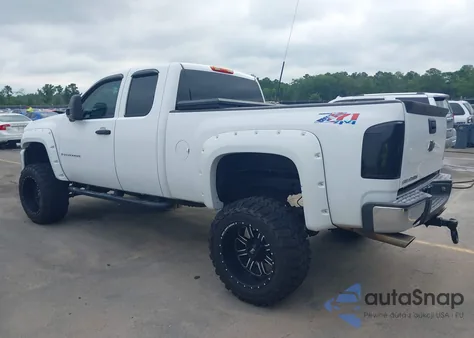 2008 Chevrolet Silverado 1500 Work Truck z USA, uszkodzony, nr VIN 1GCEK19C38Z214913